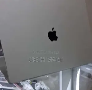 New Laptop Apple MacBook Pro 2021 M1 32GB Apple M1 Pro SSD 512GB