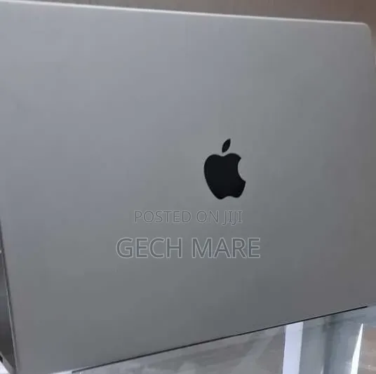 New Laptop Apple MacBook Pro 2021 M1 32GB Apple M1 Pro SSD 512GB