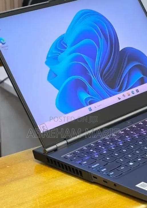New Laptop Lenovo Legion 7 16GB Intel Core i7 SSD 512GB