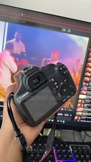 Canon Eos 1100d DSLR Camera