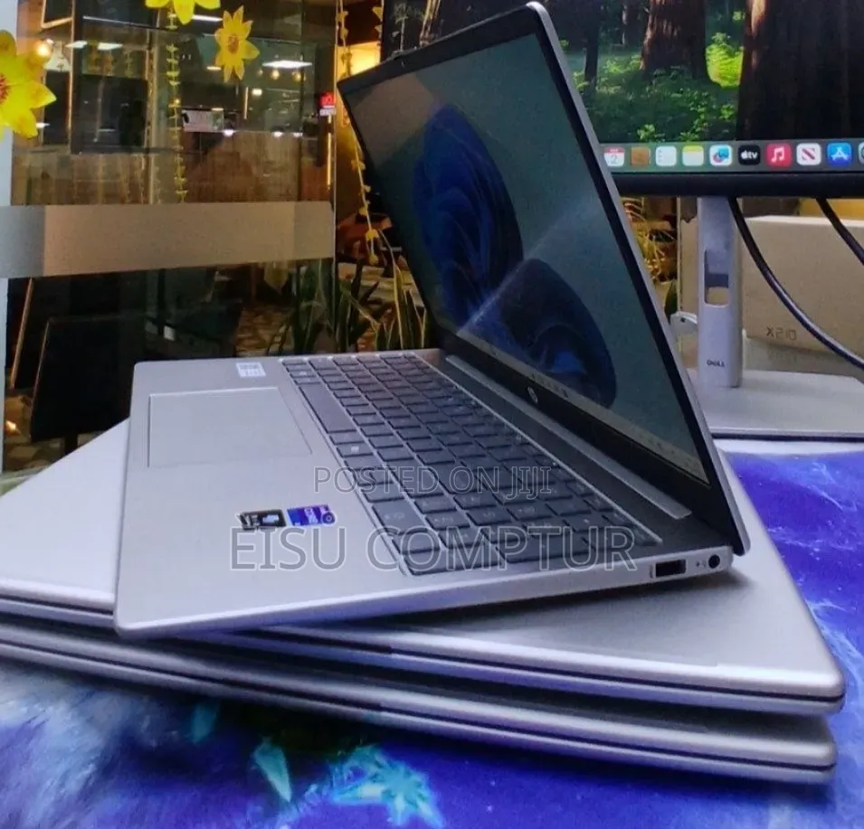 New Laptop HP Stream Notebook 16GB Intel Core i7 SSD 512GB