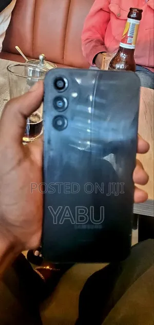 Samsung Galaxy A24 128 GB Black