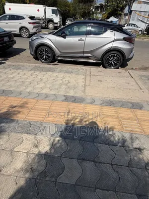 Toyota C-HR 2017 Silver