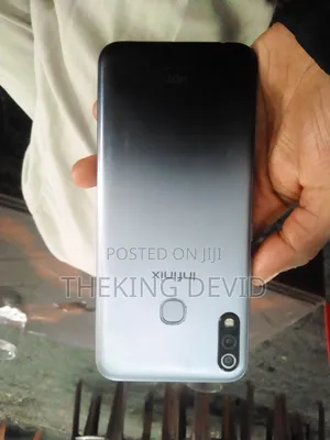 Infinix Hot 8 32 GB Silver