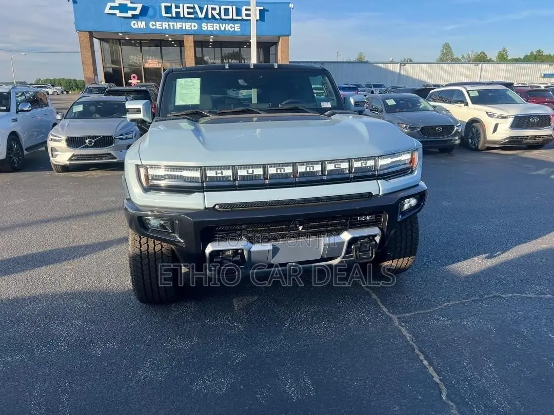 GMC HUMMER EV SUV 2025 Blue