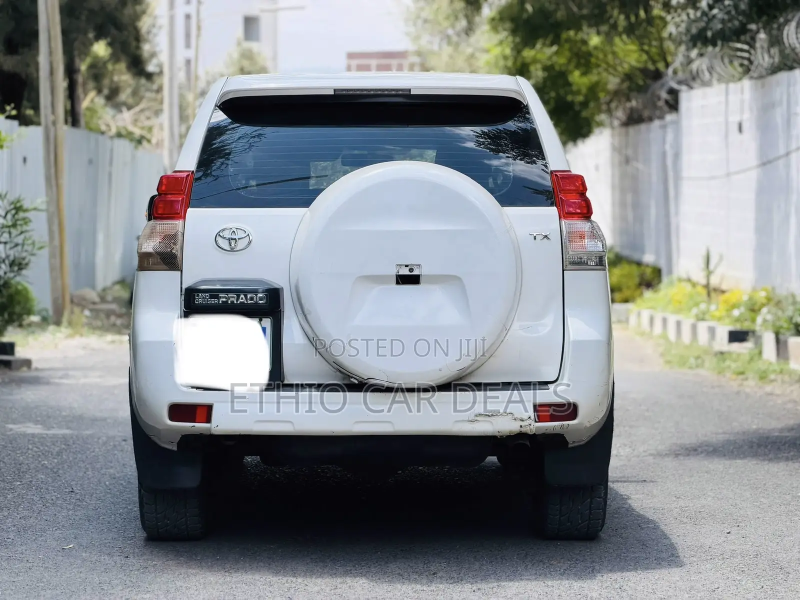 Toyota Land Cruiser Prado 2012 White