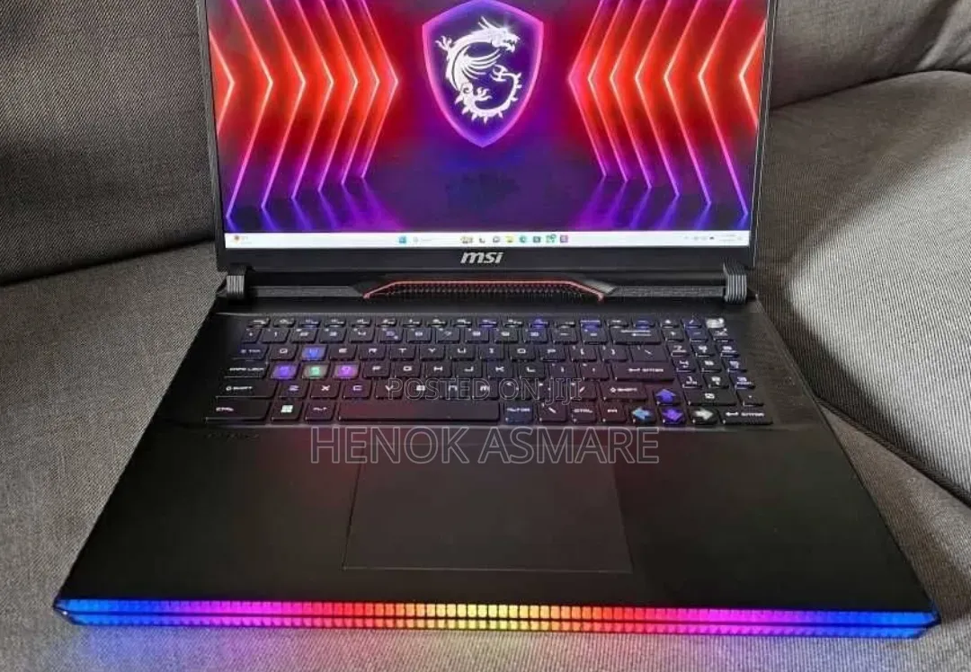 New Laptop MSI CR41-0M 32GB Intel Core i9 SSD 1T