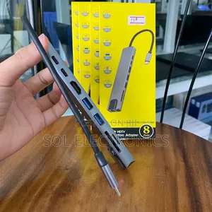 8 in 1 USB Hub Adapter