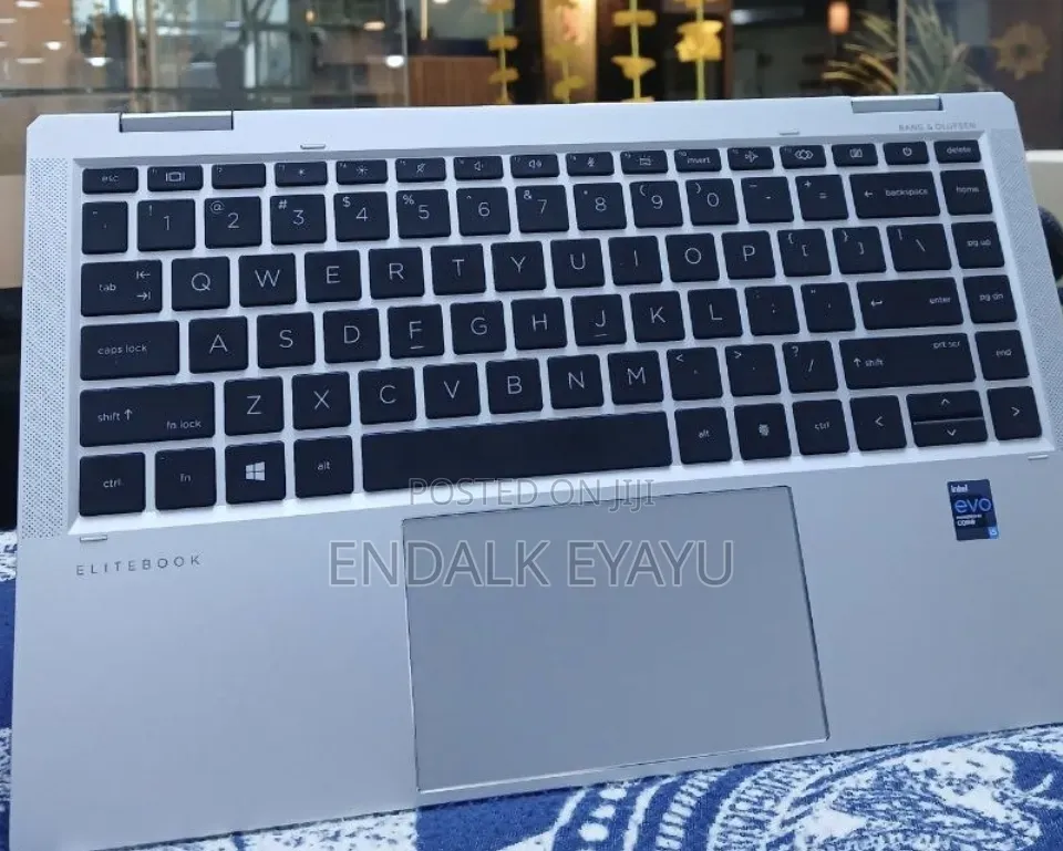 New Laptop HP EliteBook 1040 G8 16GB Intel Core i5 SSD 512GB