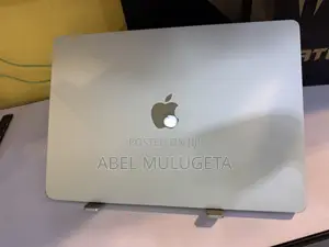New Laptop Apple MacBook Air 2024 M3 16GB Apple M3 SSD 512GB