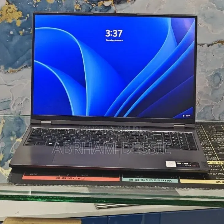 New Laptop Lenovo 16GB AMD Ryzen 7 SSD 512GB