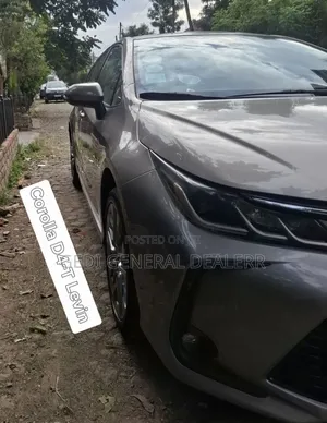 Toyota Levin 2022 Gold