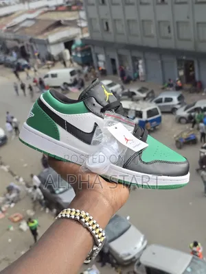 Jordan 1 Dunk Green &Black Color High Master Quality Made in Vietnam