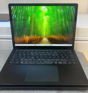 New Laptop Microsoft Surface 16GB Intel Core i7 SSD 512GB
