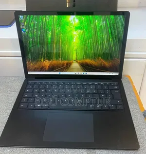 New Laptop Microsoft Surface 16GB Intel Core i7 SSD 512GB