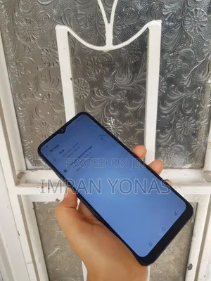 Infinix Hot 8 Lite 32 GB White