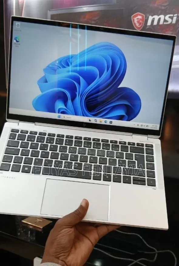 New Laptop HP EliteBook x360 1040 G10 16GB Intel Core i5 SSD 512GB