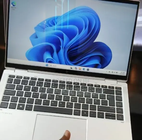 New Laptop HP 16GB Intel Core i5 SSD 512GB
