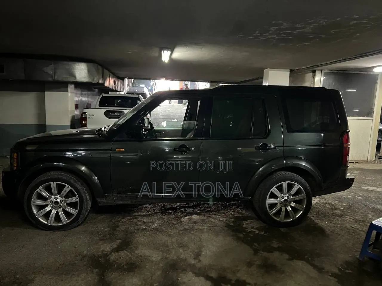 Land Rover Discovery 2015 Gray