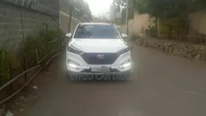 Hyundai Tucson 2017 White