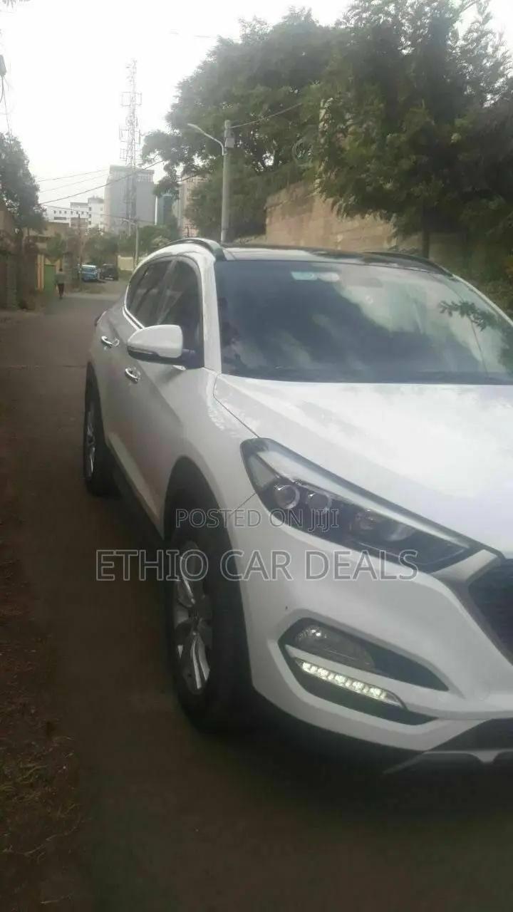 Hyundai Tucson 2017 White