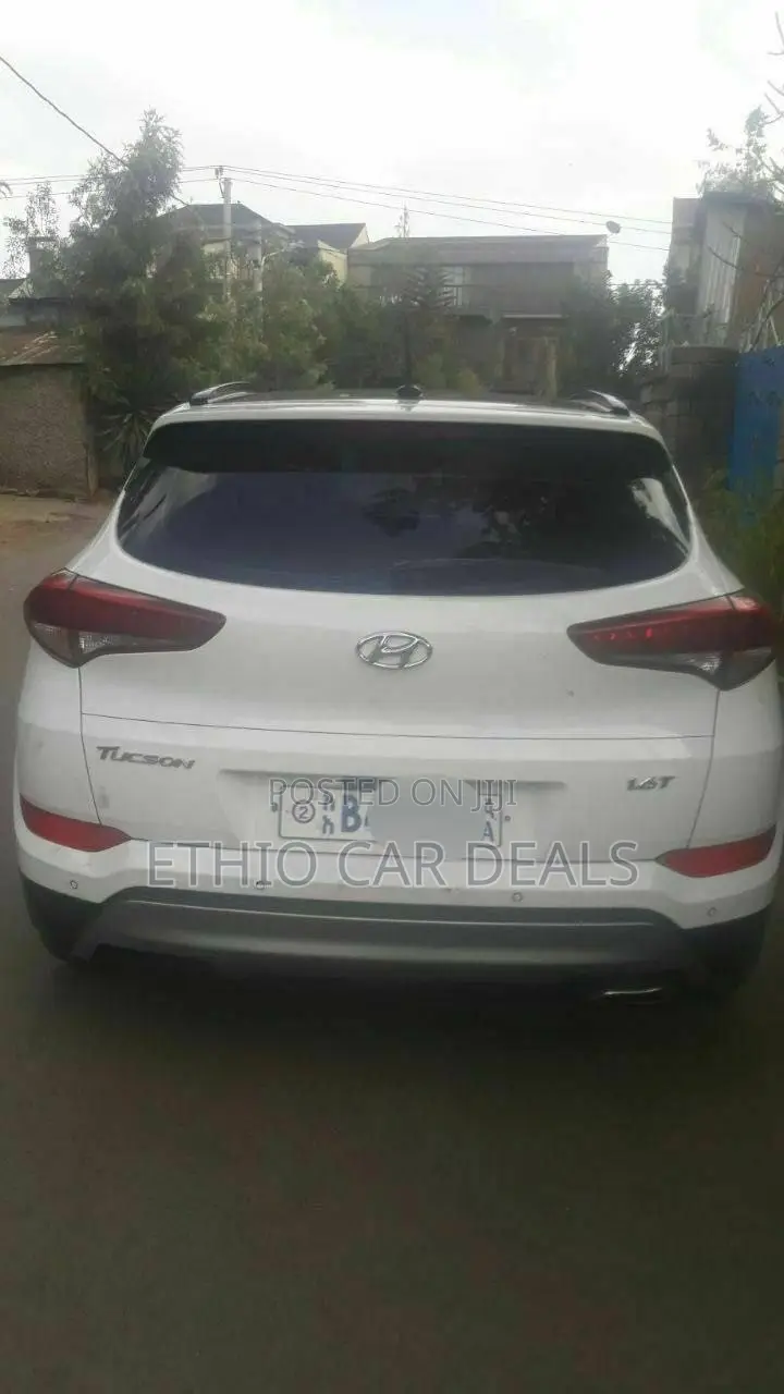 Hyundai Tucson 2017 White