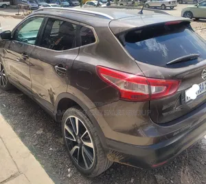 Nissan Qashqai 2016 Gray