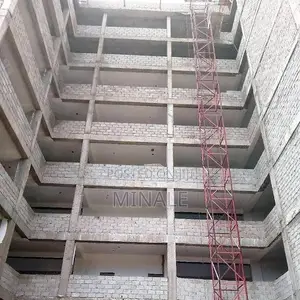 Construction Gong Lift