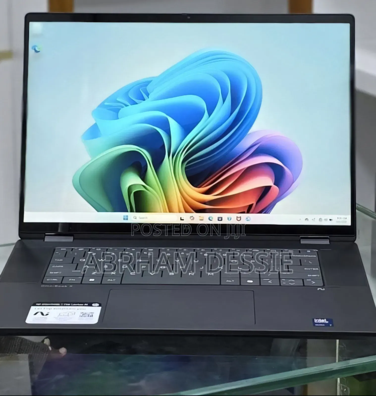 New Laptop HP 16GB Intel Core Ultra 7 SSD 1T