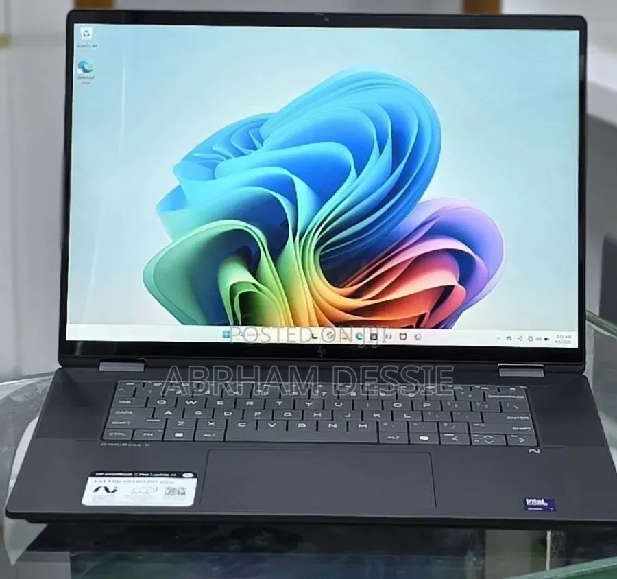 New Laptop HP 16GB Intel Core Ultra 7 SSD 1T