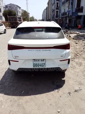 BYD E2 43 kWh 94 hp FWD 2024 White