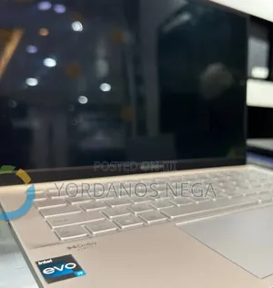 New Laptop Asus Zenbook 14 16GB Intel Core i9 SSD 512GB