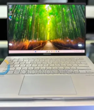 New Laptop Asus Zenbook 14 16GB Intel Core i9 SSD 512GB