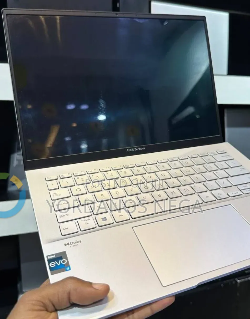 New Laptop Asus Zenbook 14 16GB Intel Core i9 SSD 512GB