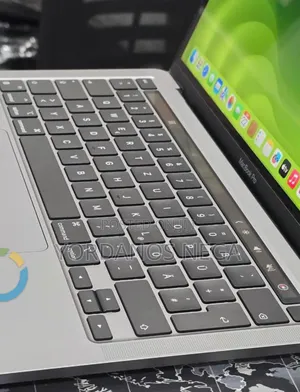 New Laptop Apple MacBook Pro 2020 M1 8GB Apple M1 SSD 256GB