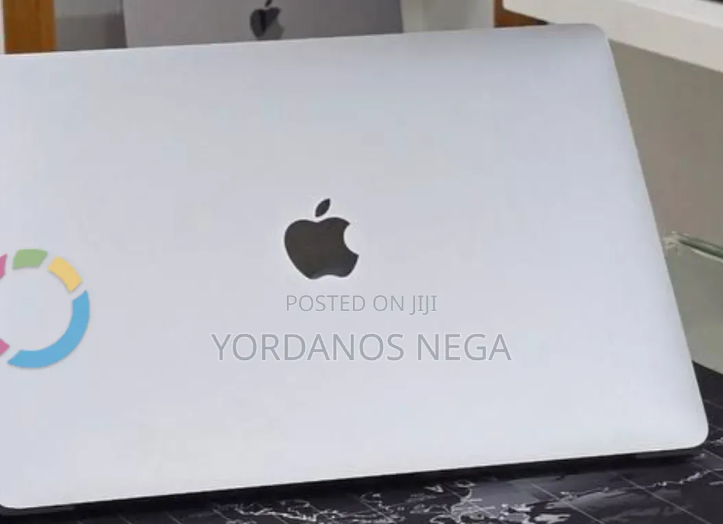 New Laptop Apple MacBook Pro 2020 M1 8GB Apple M1 SSD 256GB