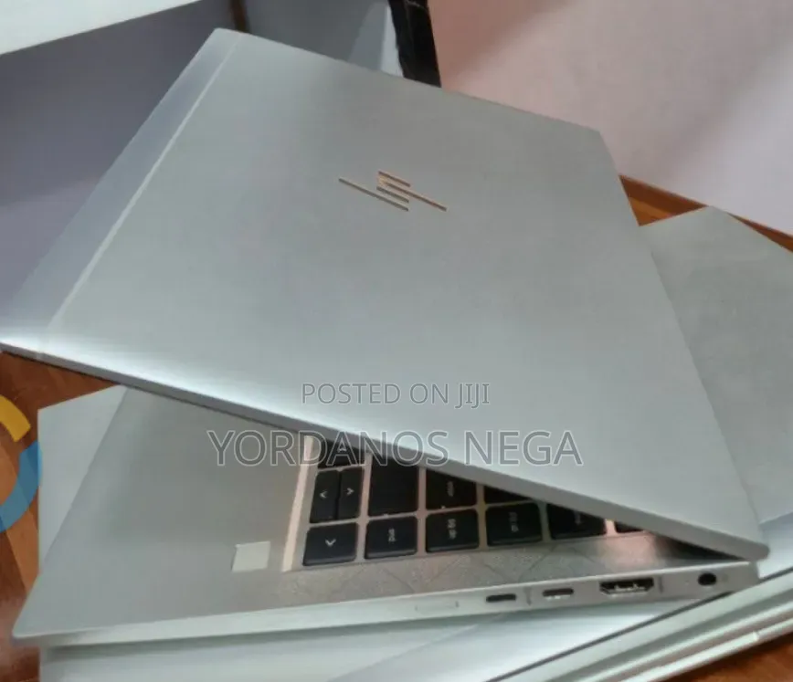 New Laptop HP EliteBook 845 G8 16GB AMD Ryzen 7 SSD 512GB