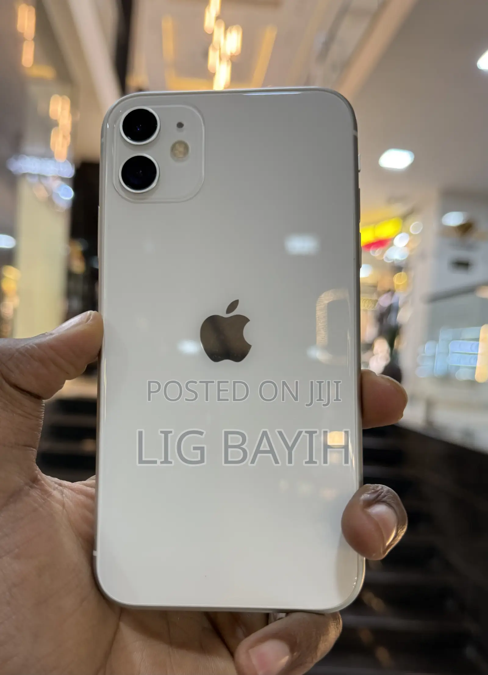 New Apple iPhone 11 64 GB White