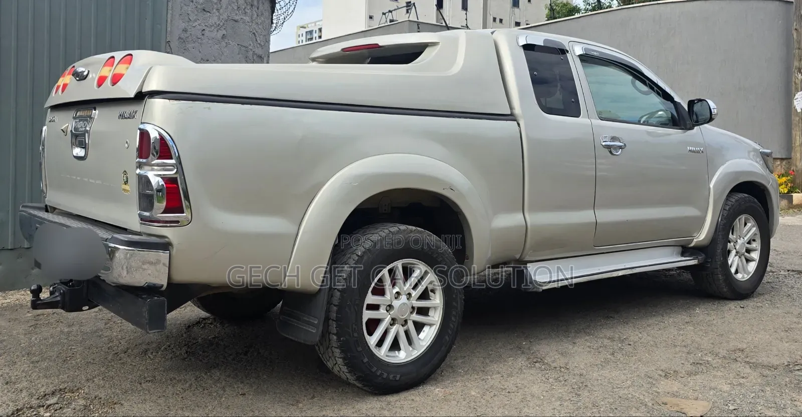 Toyota Hilux 2013 Gold
