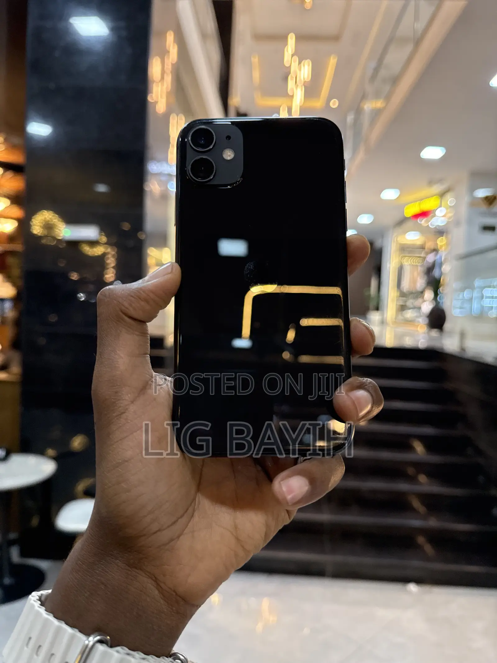 New Apple iPhone 11 128 GB Black