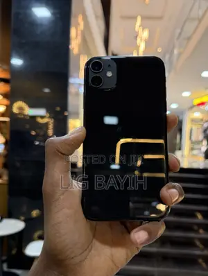 New Apple iPhone 11 128 GB Black