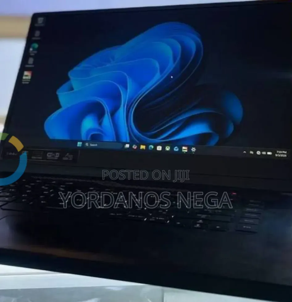 New Laptop Asus ROG Zephyrus G15 16GB AMD Ryzen 7 SSD 512GB
