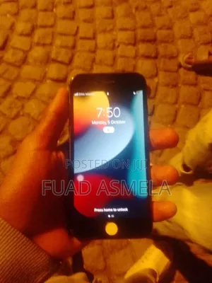 Apple iPhone 7 32 GB Black