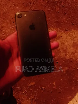 Apple iPhone 7 32 GB Black