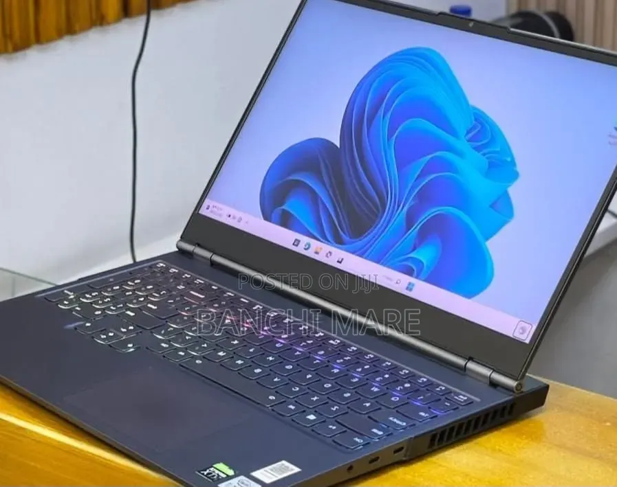 New Laptop Lenovo Legion 7 16GB Intel Core i7 SSD 512GB