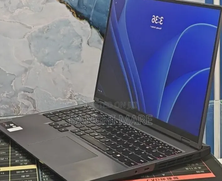 New Laptop Lenovo Legion 5 16GB AMD Ryzen 7 SSD 512GB
