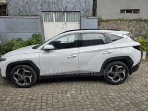 Hyundai Tucson 2022 White