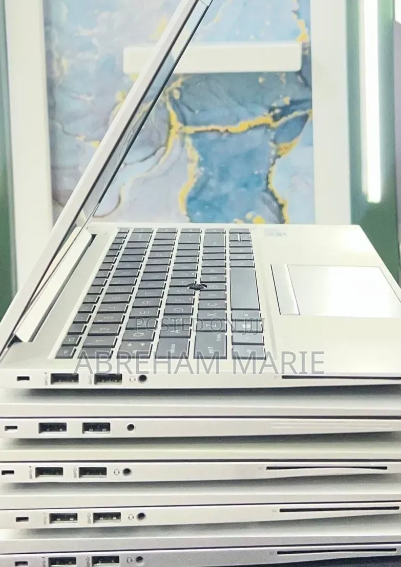 New Laptop HP EliteBook 840 G8 16GB Intel Core i7 SSD 512GB