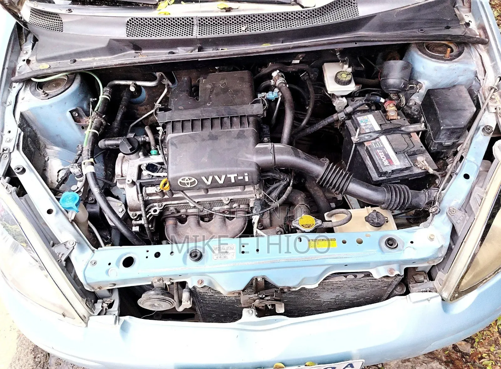 Toyota Vitz 2004 Blue