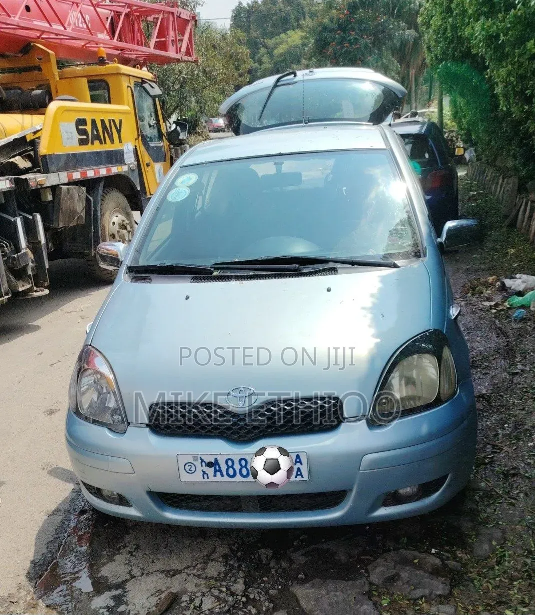 Toyota Vitz 2004 Blue